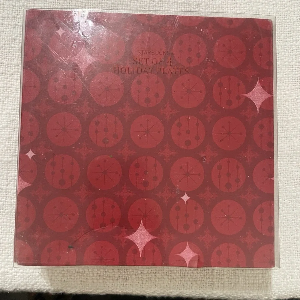 Starbucks Set of 4 small Serving Plates 2006  porcelain Red Green‎ NIB Christmas